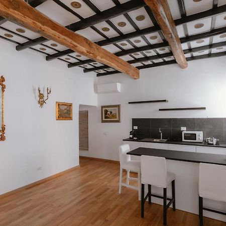 Charming Frattina - 2 Bathrooms New Apartment Рим Екстер'єр фото