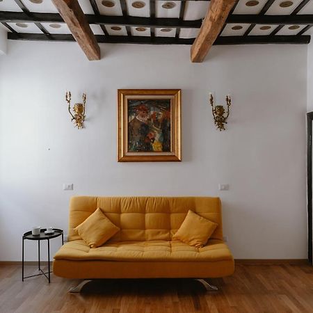 Charming Frattina - 2 Bathrooms New Apartment Рим Екстер'єр фото