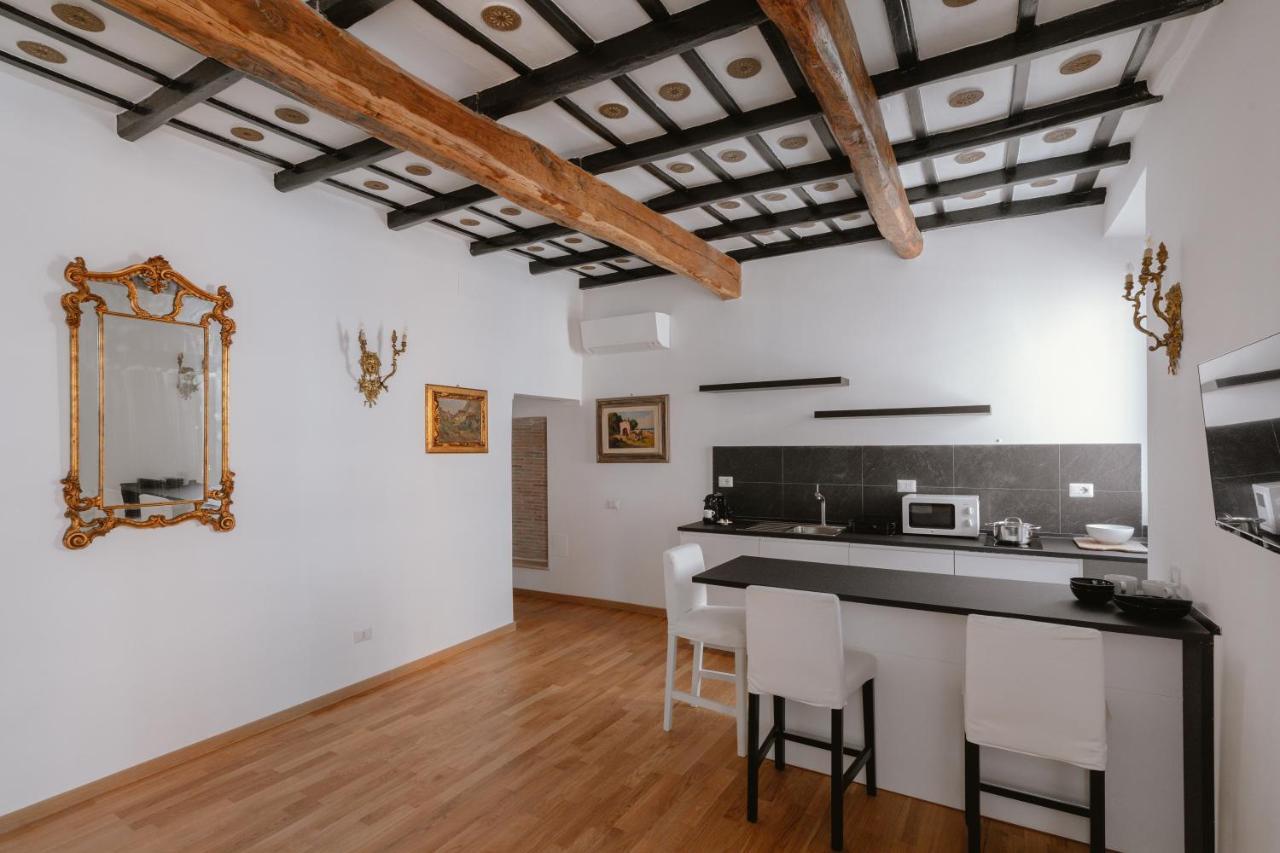 Charming Frattina - 2 Bathrooms New Apartment Рим Екстер'єр фото