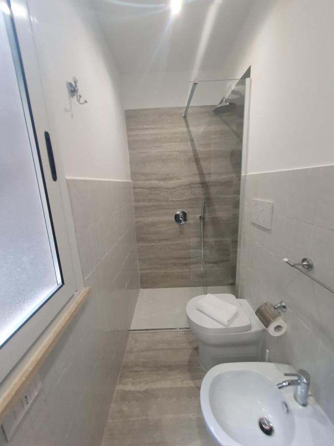 Charming Frattina - 2 Bathrooms New Apartment Рим Екстер'єр фото